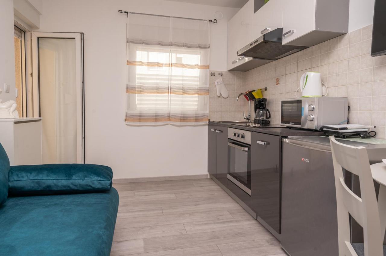 Apartment Fiorella Pula Exteriör bild